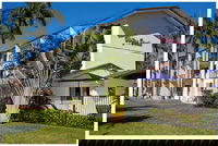 Clifton Sands Holiday Apartments