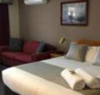 Highlands Motor Inn - Renee