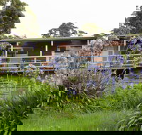 Bombina Cottages - Internet Find