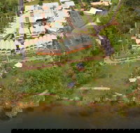 Tinaroo Lake Resort - Internet Find