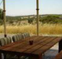 Clare View Accommodation - Renee