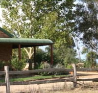 The Vineyard Motel - Petrol Stations
