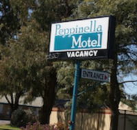 Peppinella Motel - Renee