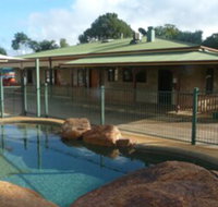 Curtain Fig Motel - Petrol Stations