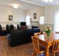 Country Gate Cottages - Internet Find