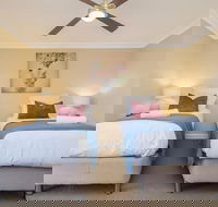 65 Main Daylesford - Hepburn Springs - Swimm