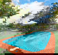Moby Dick Waterfront Resort Motel - Renee