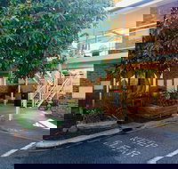 Paddle Wheel Motel - Qld Realsetate