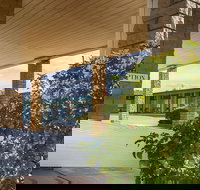 Hi Way Eight Motor Inn - Internet Find