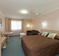 Abraham Lincoln Motel - Petrol Stations