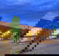 Motel Meneres - Internet Find