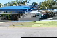Seaforth Holiday Units