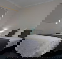 Summit Ridge Alpine Lodge - Renee