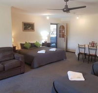Beachport Motor Inn - Renee