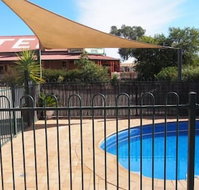 Golden Guitar Motor Inn - Petrol Stations