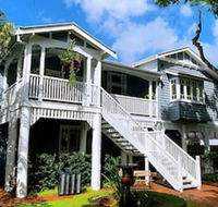 Number 12 Bed  Breakfast - Renee