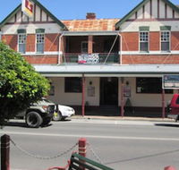 Maclean Hotel - Internet Find