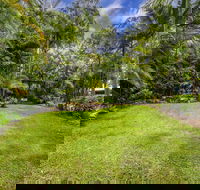 Safety Beach Ocean Bungalows - Renee