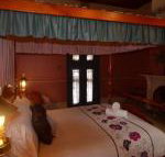 Bordello Hotel Bar  Spa - Qld Realsetate