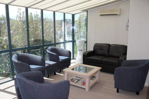 Collins Street Dental - Renee 0