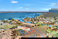 Kennedy Holiday Villas