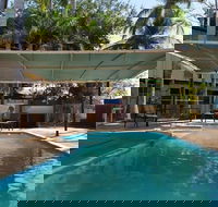 Palm Court Budget Motel Hostel/Backpackers - Petrol Stations