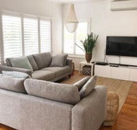 The Seaside Beachhouse Mollymook - Renee