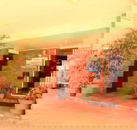 Childers Gateway Motor Inn - Renee