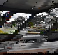 Brougham Arms Hotel - Renee