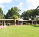 McCarthy Lake House - Internet Find