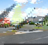 Capella Coach Inn - Renee