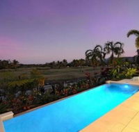 4 Cascade House Luxury Holiday Home - Petrol Stations