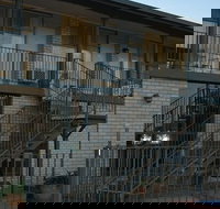 Adrian Motel - Renee