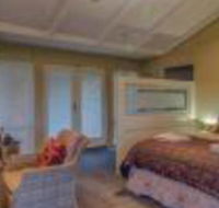Windfall Vineyard Cottage - Internet Find
