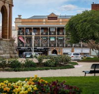 Bathurst Royal Apartments - Internet Find
