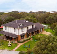 Albanys Big Grove Bed  Breakfast - Internet Find