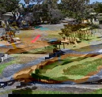 Victor Harbor Holiday  Cabin Park - Internet Find