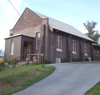 Church House B  B Gundagai - Renee