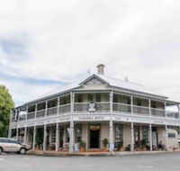 Ulmarra Hotel - Renee