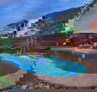 Gladstone Backpackers - Internet Find