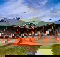 Kangaroo Island Seaview Motel - Renee