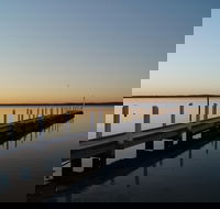 Waterfront Retreat at Wattle Point - Internet Find