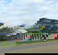 Cardwell at the Beach - Swimm