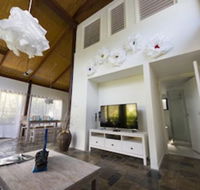 Garasu Lodge - Renee