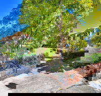 Lake Wendouree Apartments on Grove St - Internet Find