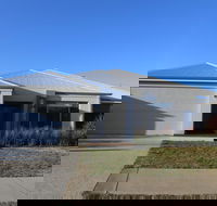 Rainbow Dream House PERTH Holiday Home - Renee