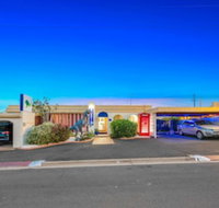 Bundaberg Coral Villa Motor Inn - Petrol Stations