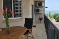 Inner city Cardona Court apartment