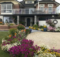 Moonlight Bay B  B Accomodation - Qld Realsetate