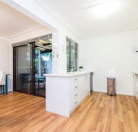 Park Terrace 2 - Renee